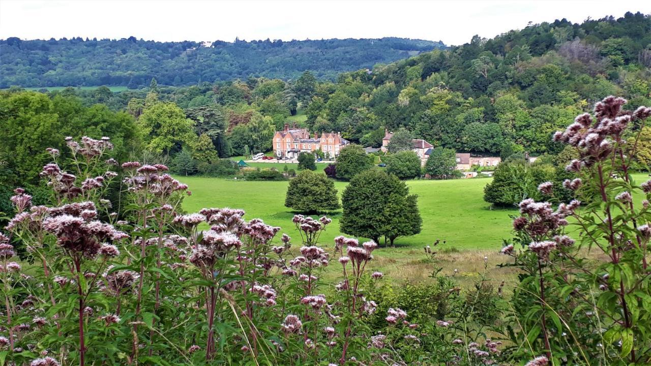 Fsc Juniper Hall Hostel Mickleham Екстериор снимка