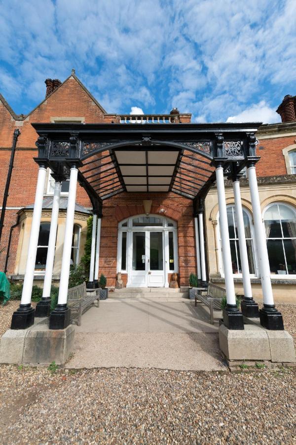 Fsc Juniper Hall Hostel Mickleham Екстериор снимка